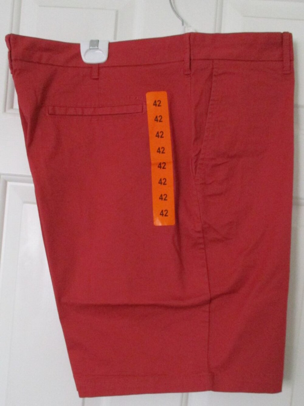 IZOD Saltwater Mens Flat Front Red Stretch Cotton Short Pant NWT - Size 42W